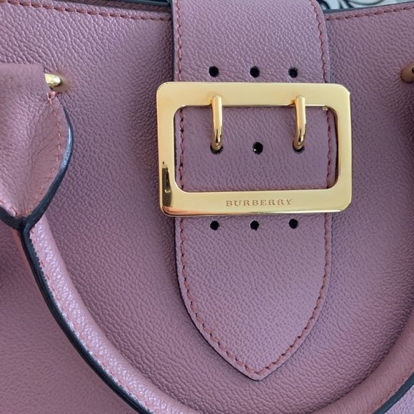 Burberry small buckle tote - Picture 4 of 8
